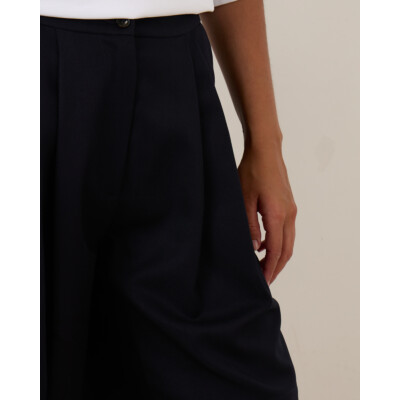 Ame Antwerp Marvin Short Navy