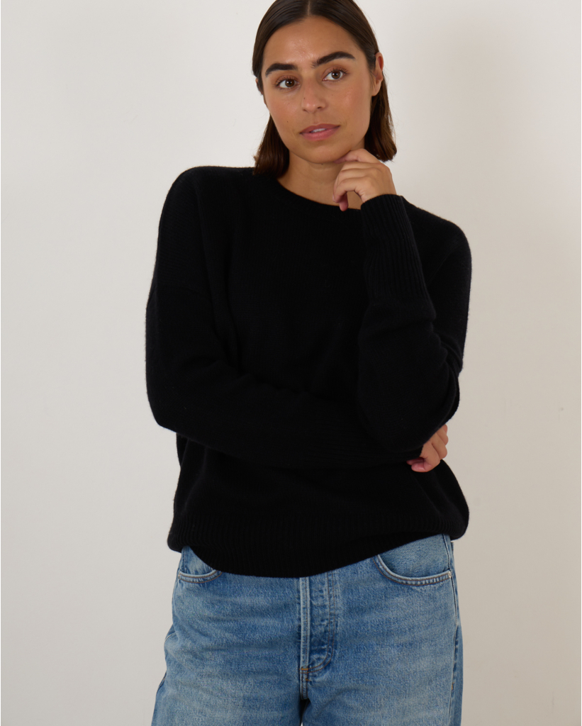 Mila Pullover Black