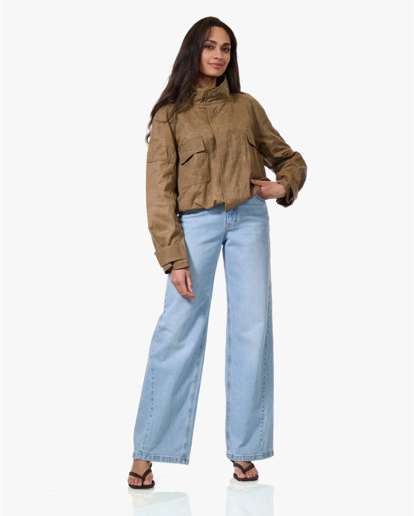 Ella Waxed Cotton Jack Sand