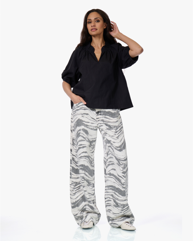 Clementine Ruffle Blouse Zwart