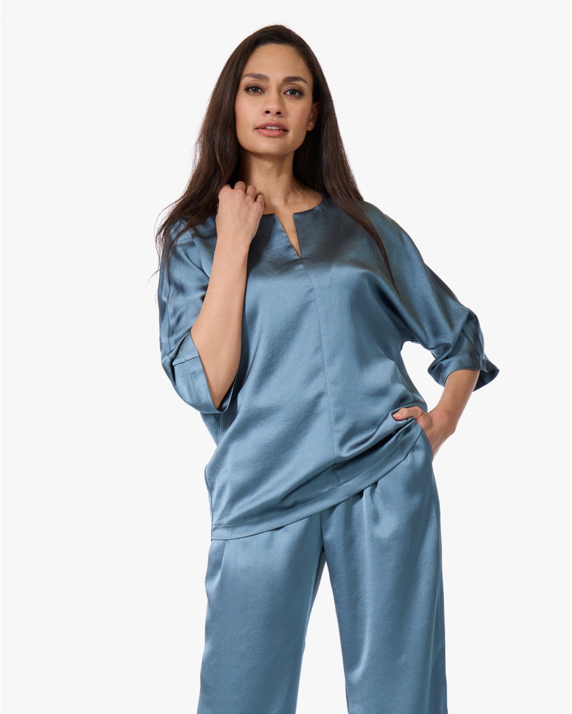 Omika Satijnen Blouse Shark