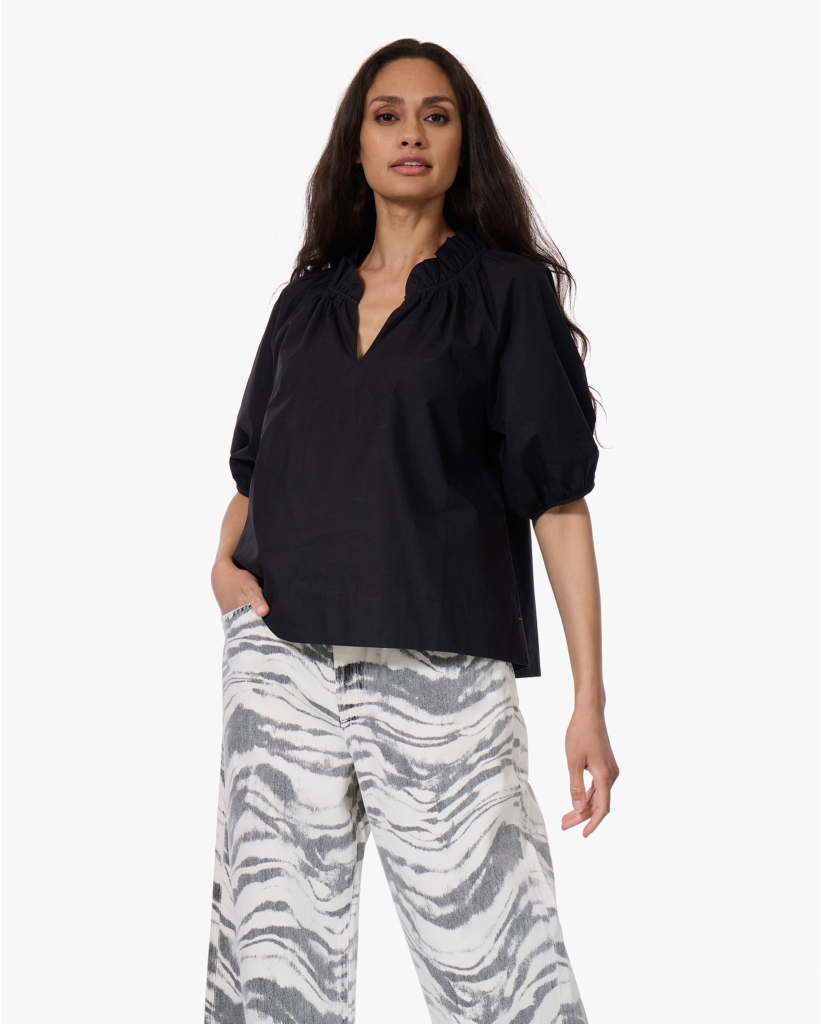 Clementine Ruffle Blouse Zwart