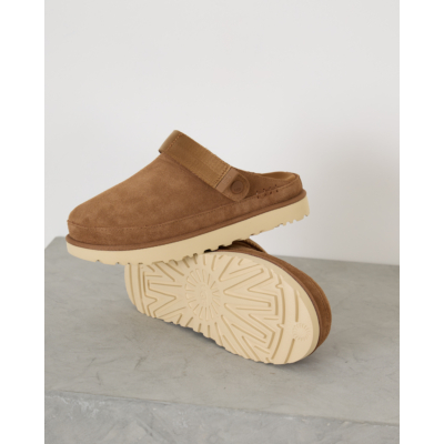 UGG Goldenstar Clog Chestnut