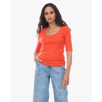 Closed Rib T-shirt met Lage Hals Coral Red