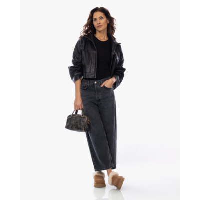 Closed Rib T-shirt met Halflange Mouw Zwart
