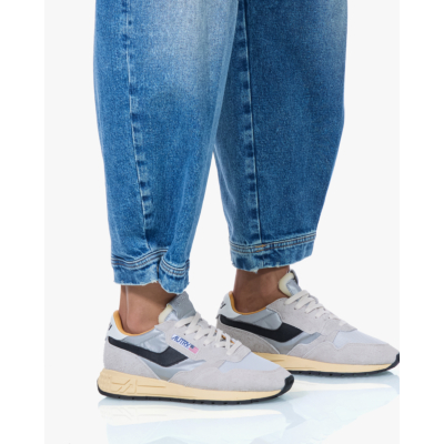 Closed Rhannon Mid Waist Comfort Stretch Barrel Jeans
