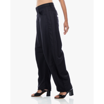 Lois Aliana Mid Rise Barrel Fit Black Caster