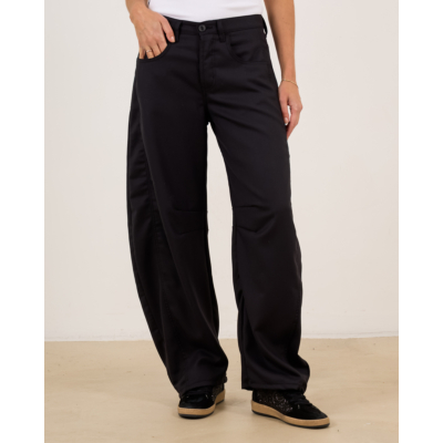 Lois Aliana Mid Rise Barrel Fit Black Caster