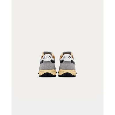 Autry Reelwind Low Sneakers in Zand Suede en Zilver